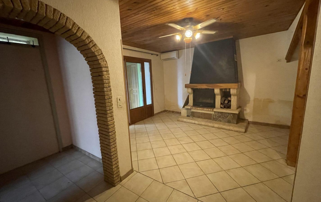 Annonces VALRAS : Maison / Villa | CAZOULS-LES-BEZIERS (34370) | 180 m2 | 210 000 € 